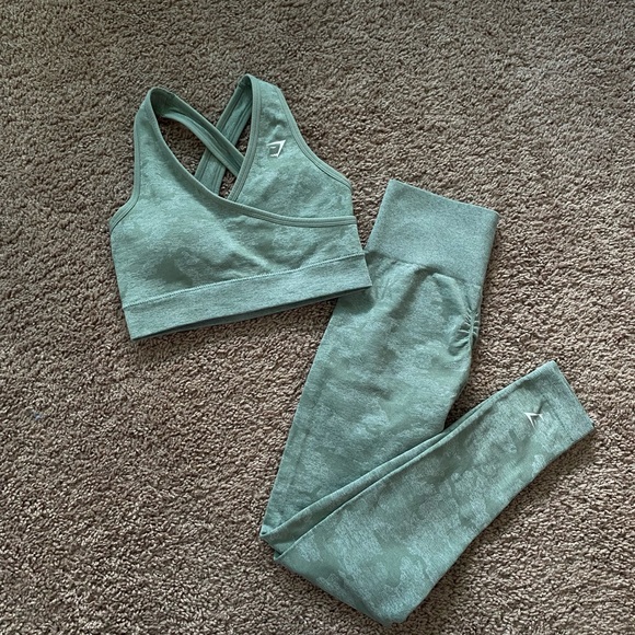 Gymshark set - Picture 1 of 5